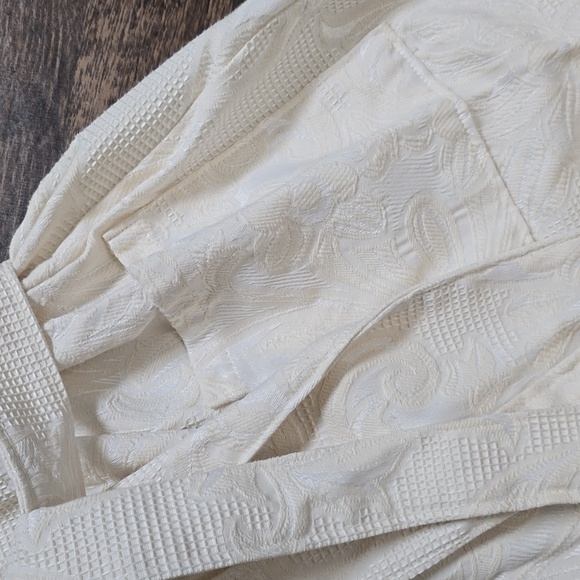 PALACE White Textured Robe - Picture 4 of 5